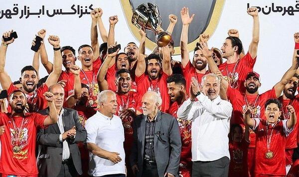عکس امید عالیشاه با جام