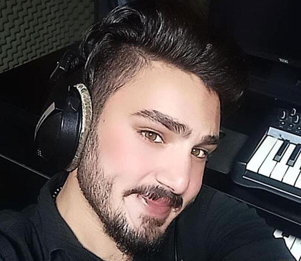 عکس خواننده امیر اصلانی