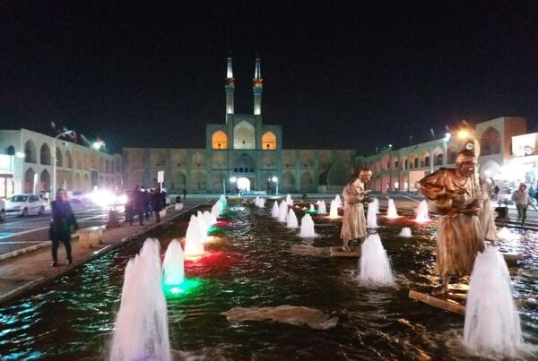 عکس میدان امیر چخماق یزد