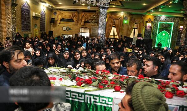عکس فاطمه دهقان از شهدای کرمان