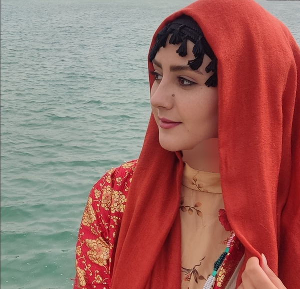 عکس مریم خمیس آبادی در نون خ