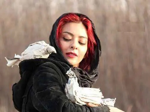 عکس غزل صارمی و همسرش