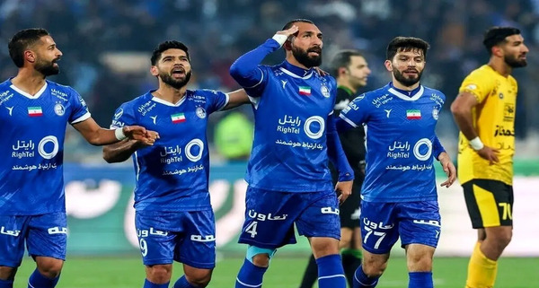 عکس بازیکنان استقلال و همسرانشان