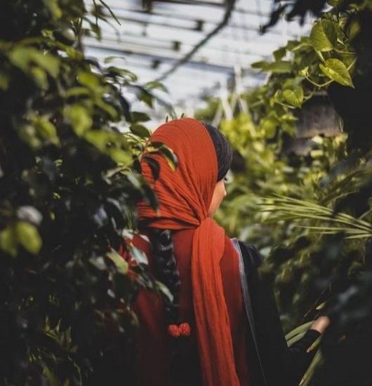 عکس فیک زنانه از پشت سر