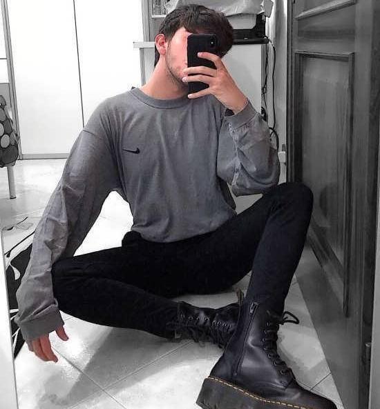 عکس فیک پسرونه جلو اینه