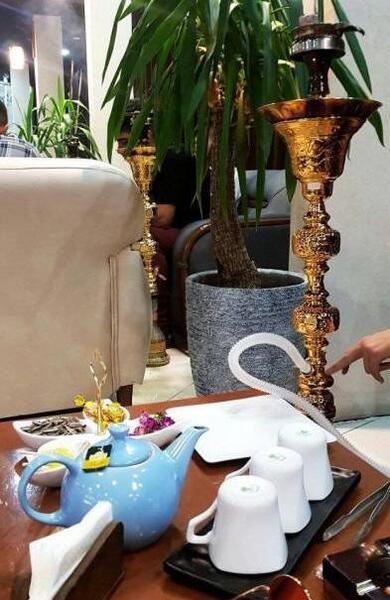 عکس فیک قلیون تو کافه