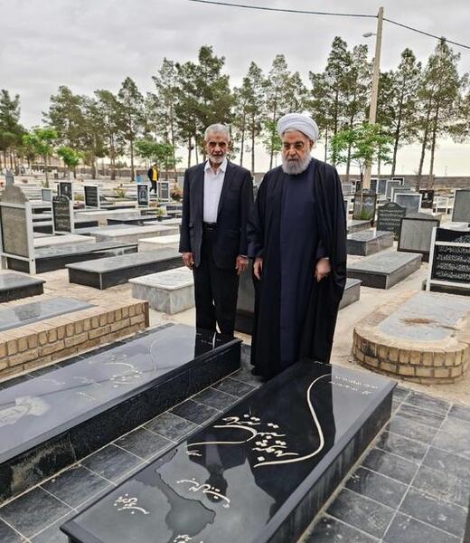 عکس حسن روحانی در کوه