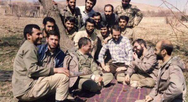 عکس حسن روحانی در جبهه