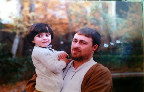 عکس حسن خمینی وفرزندانش