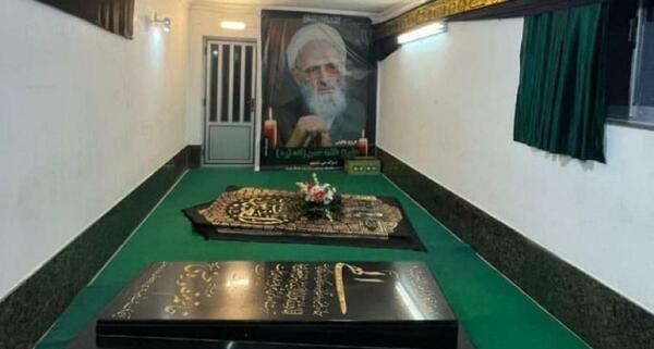 عکس قبر حسن زاده آملی