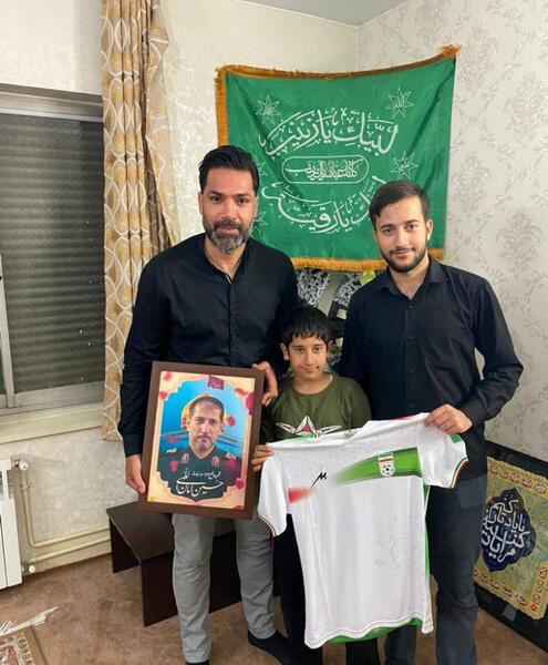 عکس امیر حسین صادقی با همسرش