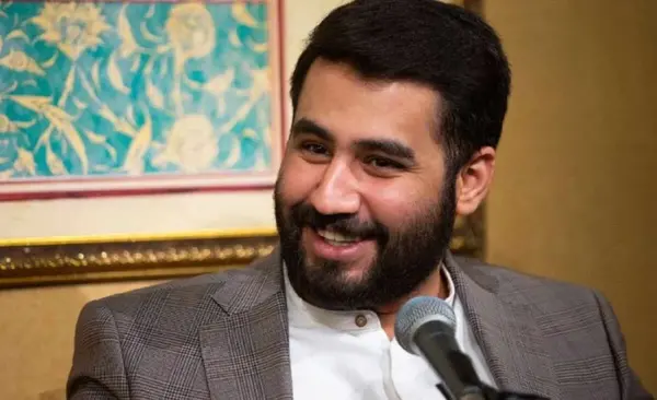 عکس حسین طاهری برای پروفایل