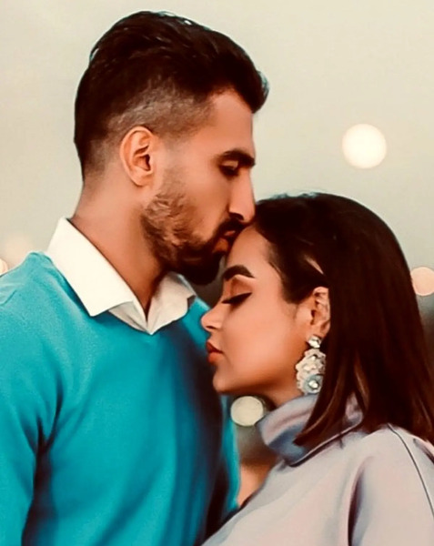 عکس همسر حسین ماهینی کنار دریا