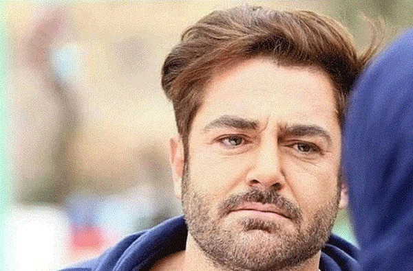 عکس محمد رضا گلزار با همسرش آیسان
