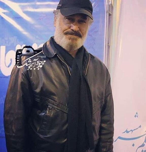 عکس محمد صادقی در خواب و بیدار