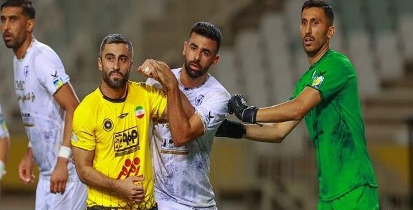 عکس محمد صالحی دروازه بان سپاهان