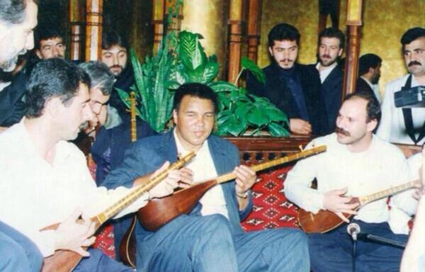 عکس محمد علی کلی با شاه