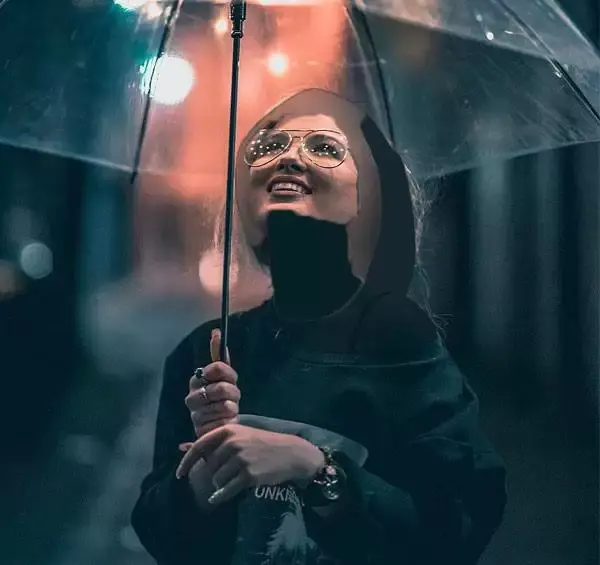 عکس دنیا دادرسان قبل از عمل
