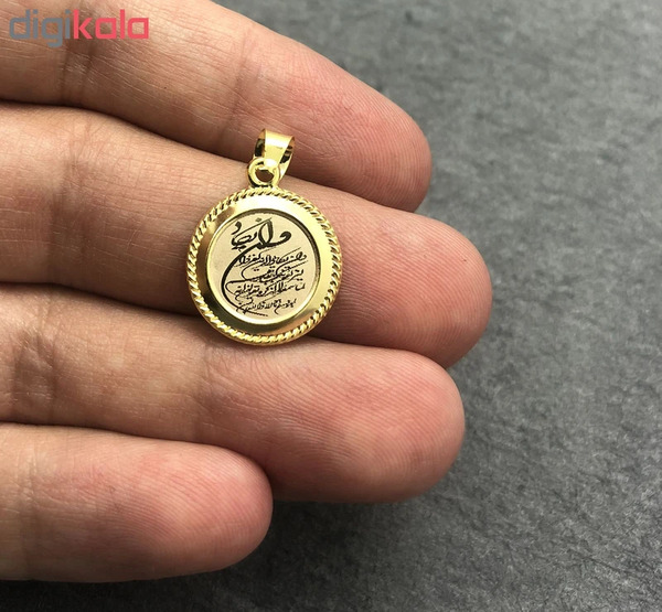 عکس پلاک طلا وان یکاد