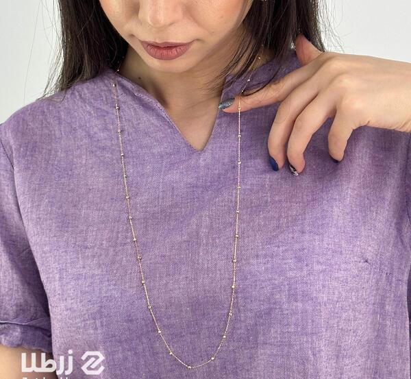 عکس گردنبند طلا رو لباسی