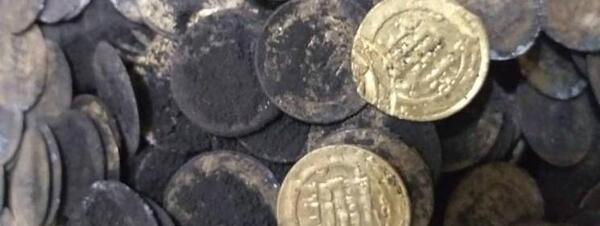 عکس سکه طلا زیرخاکی