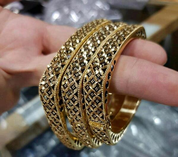عکس دستبند طلا سیاه قلم