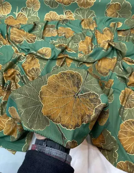 عکس پارچه طلاکوب