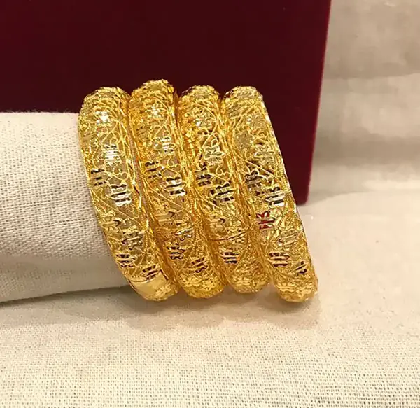 عکس دستبند طلا هندی