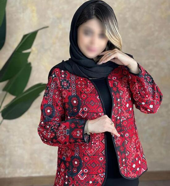 عکس مانتو قرمز ساده