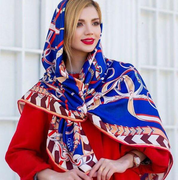عکس مانتو قرمز ساده