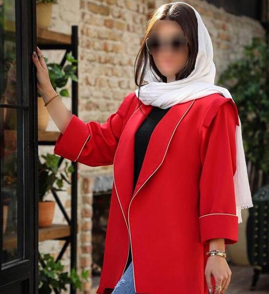 عکس مانتو قرمز ساده