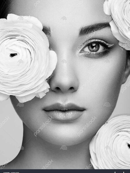 عکس پرتره با گل