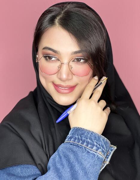 عکس پرتره با عینک