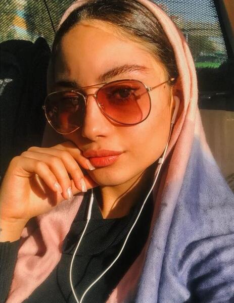 عکس پرتره با عینک