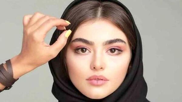 عکس پرتره زن سیاه پوست