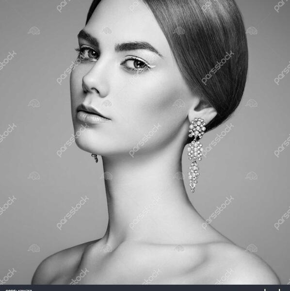 عکس پرتره از دختر زیبا