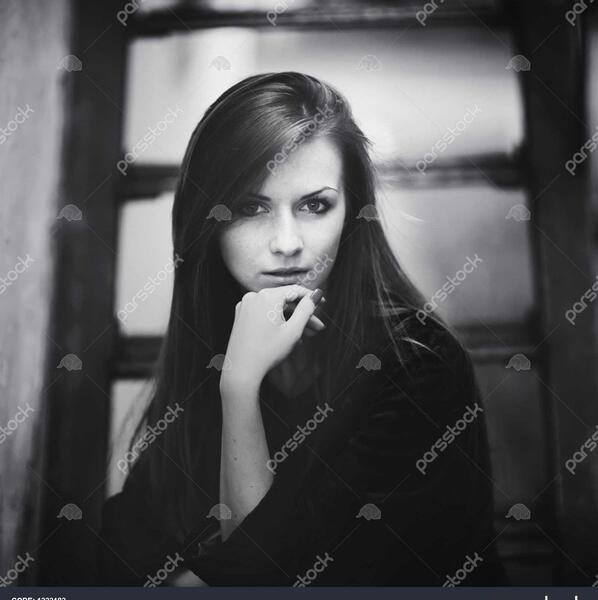 عکس پرتره خانم ها