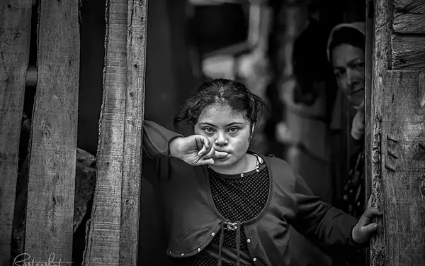 نمونه عکس پرتره سیاه و سفید