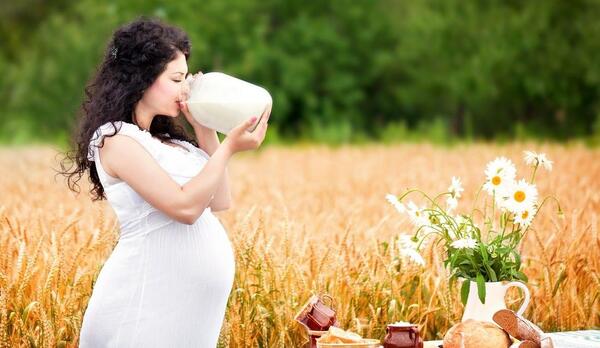 آتلیه عکس بارداری در منزل