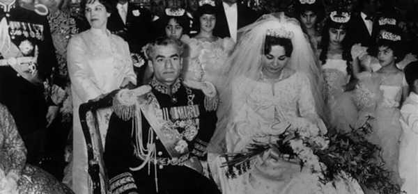 عکس از بارداری فرح پهلوی