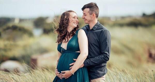 نمونه عکس بارداری در آتلیه