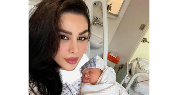 عکس بارداری دنیا جهانبخت در اتلیه