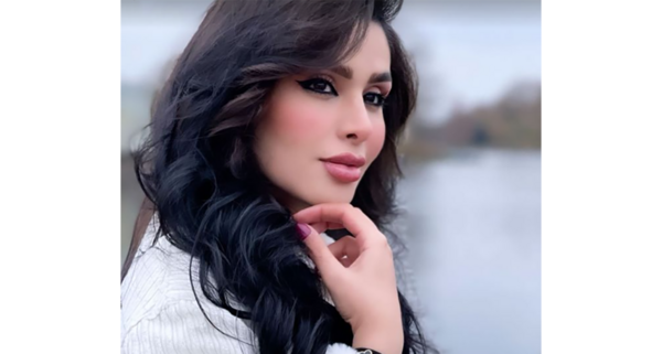 عکس بارداری دنیا جهانبخت در اتلیه