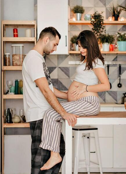 ژست عکس بارداری تک نفره