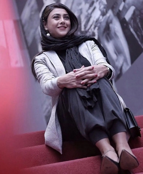 عکس بارداری ازاده صمدی