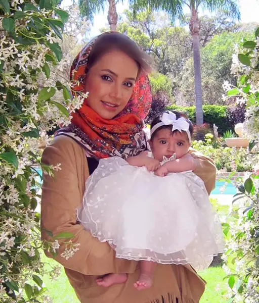 عکس همسر شبنم قلی خانی و فرزندش