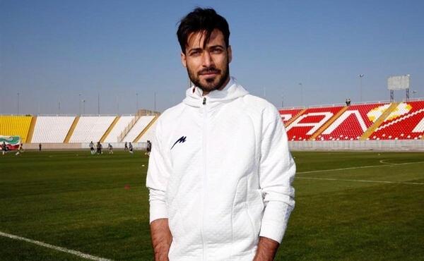 عکس همسر شجاع خلیل زاده در استادیوم