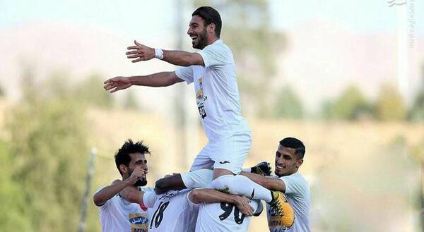 عکس همسر شجاع خلیل زاده بازیکن پرسپولیس