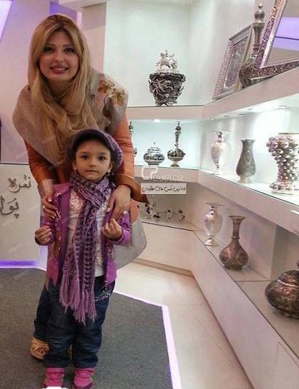 عکس همسر و بچه نیوشا ضیغمی