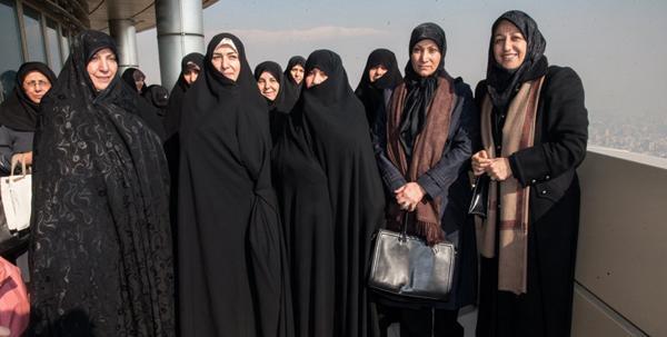 عکس همسر و فرزندان روحانی